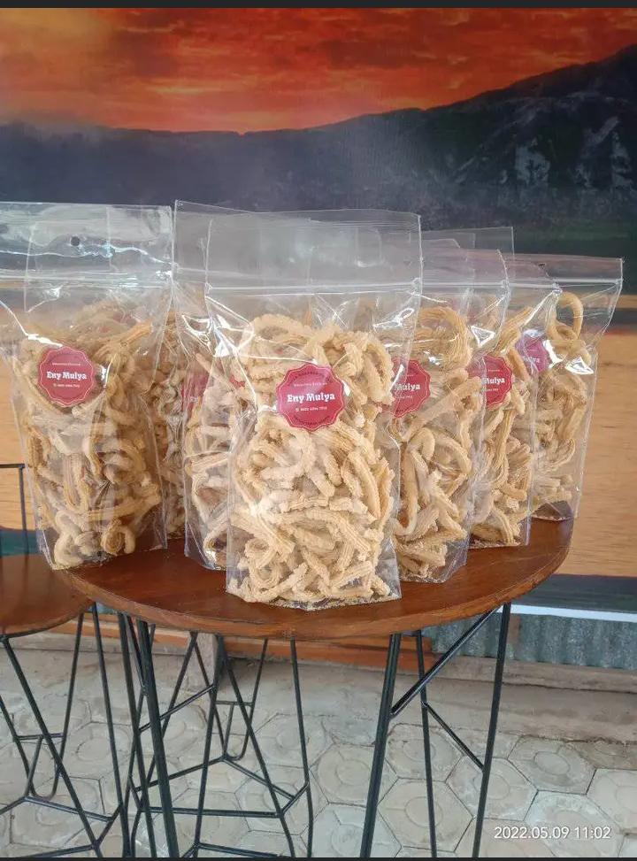 Kue Akar Kelapa